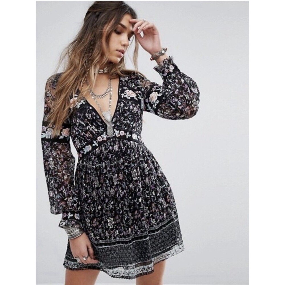 Free People Cherry Blossom Floral Lace Mini Dress Womens Size 4 Black Boho